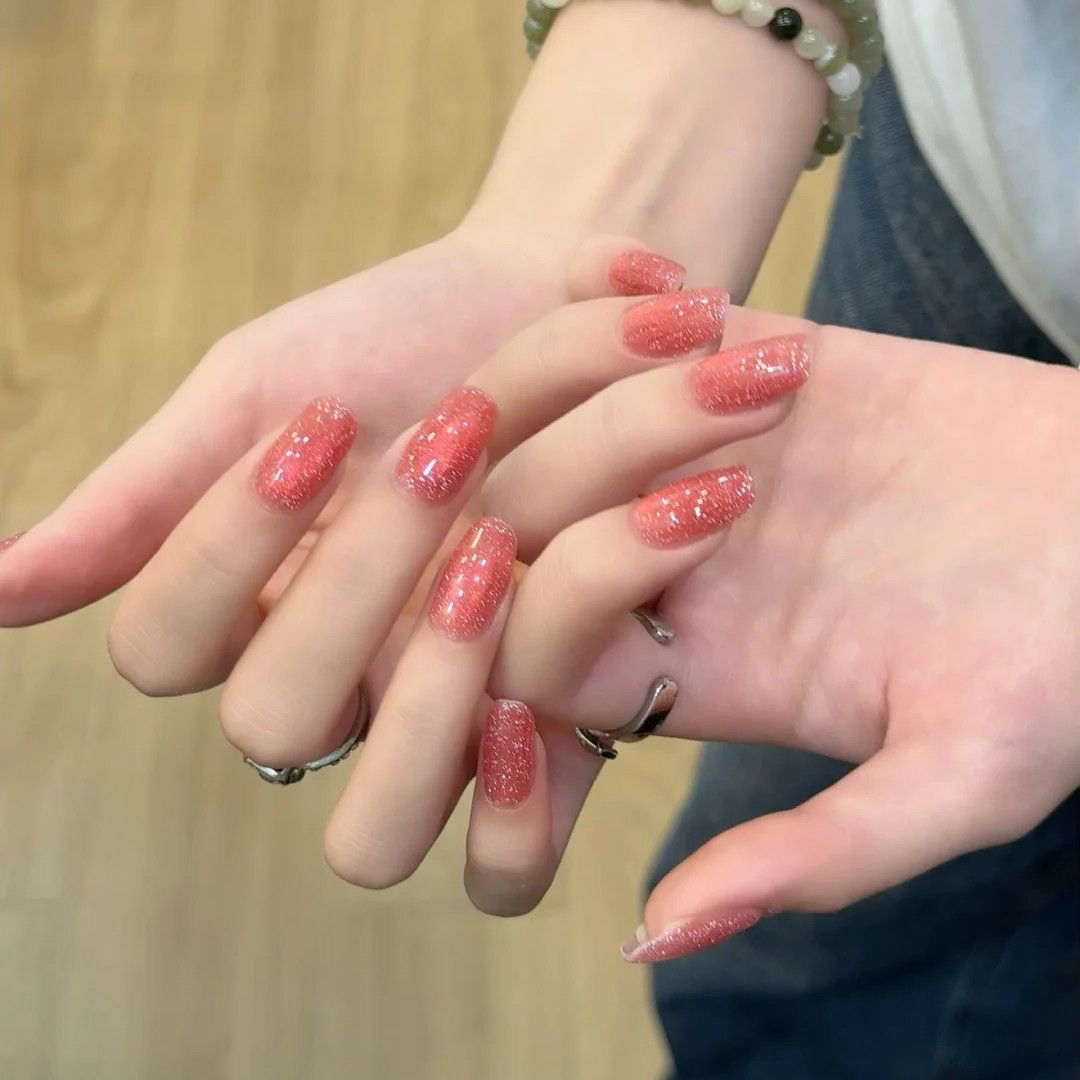 Esmalte de Uñas en Gel con Bri - Nail Art Cat Eye Pink reseña y precio